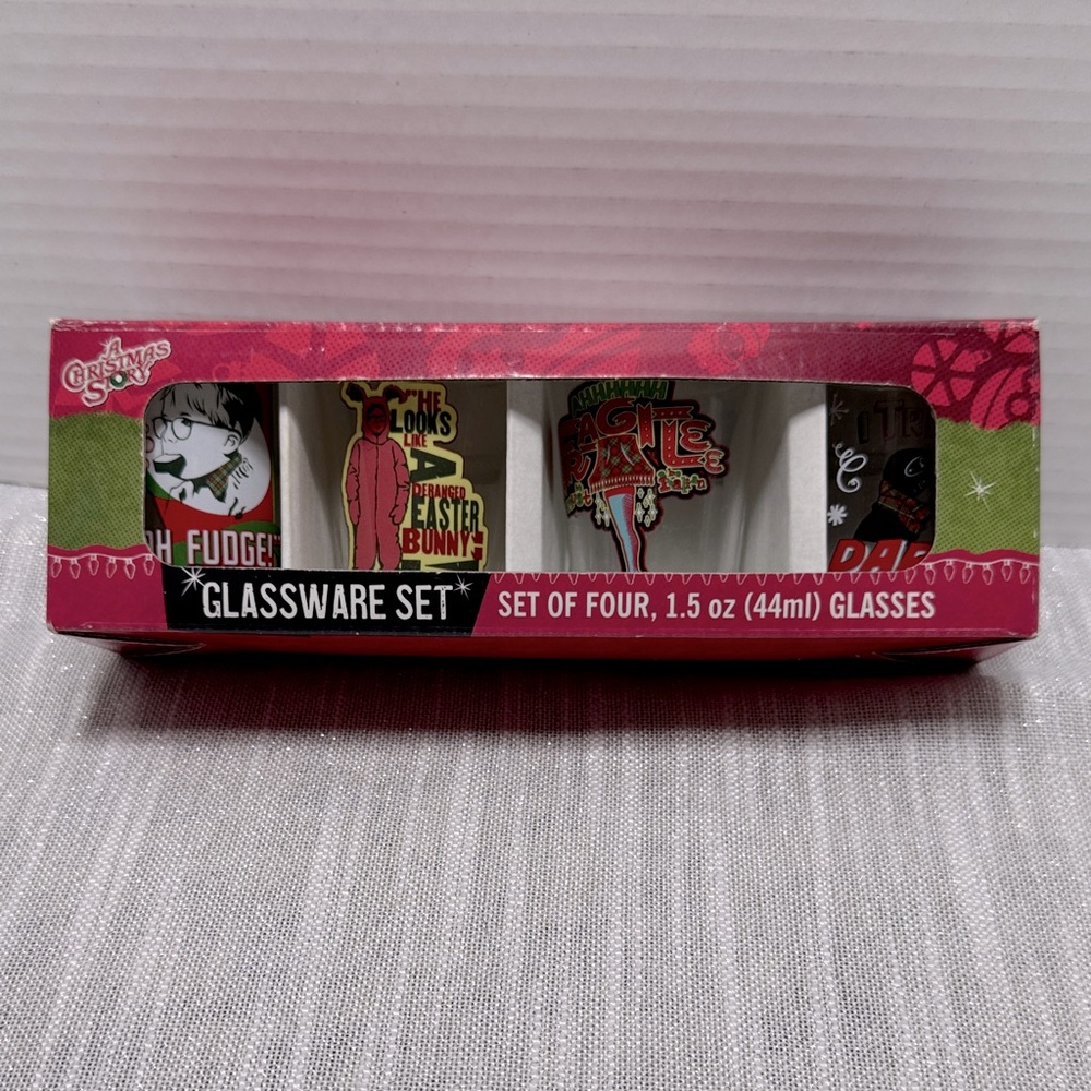 A Christmas story shot glassware set 1.5 ounce set a four new in box